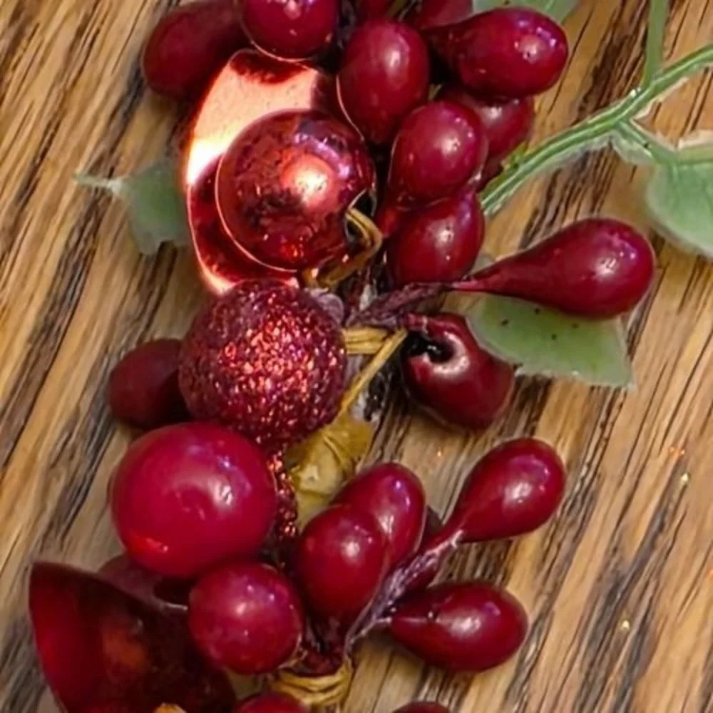 2 Heart Wreaths Rustic Red Berry Bow Grapevine Floral Wall Decor Approx 8x8 Gift